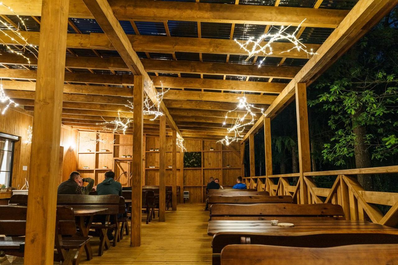 Zloty Jelen - Restauracja I Dom Goscinny Potok Zloty Buitenkant foto